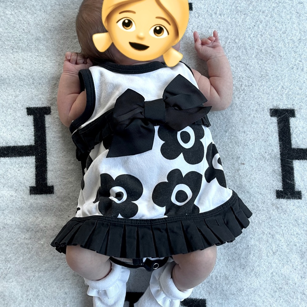 Mud Pie black and white floral onesie with bow - Picture 2 of 5